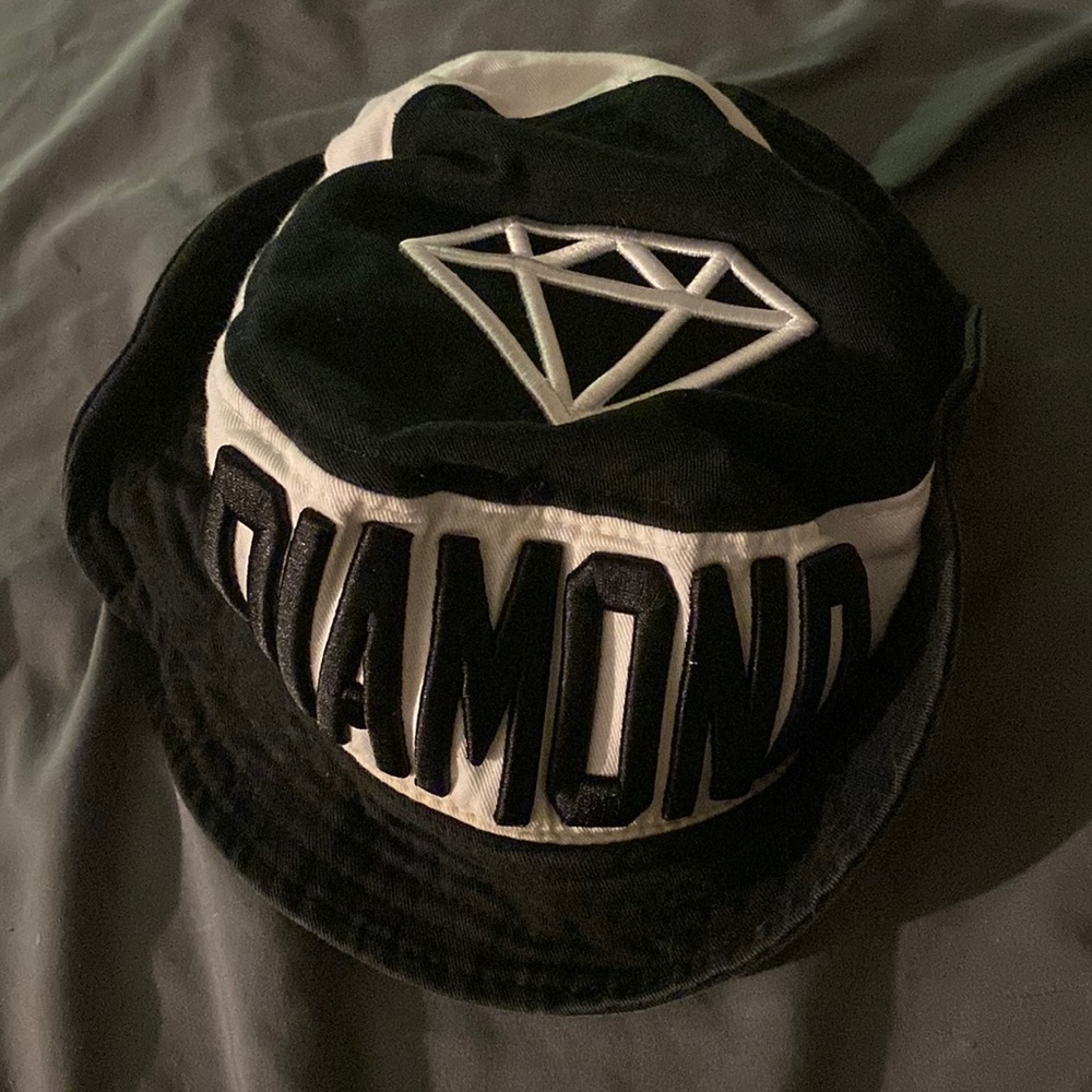 Diamond premium headwear bucket hat